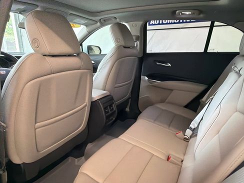 Used 2021 Cadillac XT4 Premium Luxury image 23