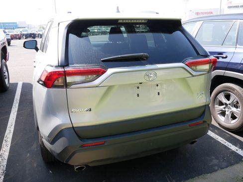 Certified 2025 Toyota RAV4 XLE AWD/4WD image 7