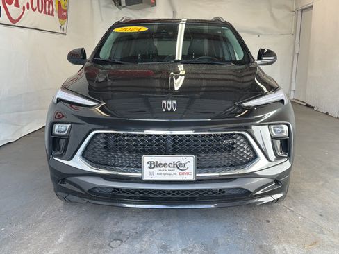 Certified 2024 Buick Encore GX Sport Touring image 3