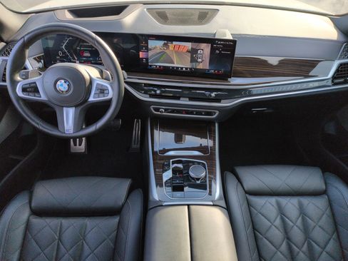 Used 2024 BMW X5 xDrive40i w/ M Sport Package image 28