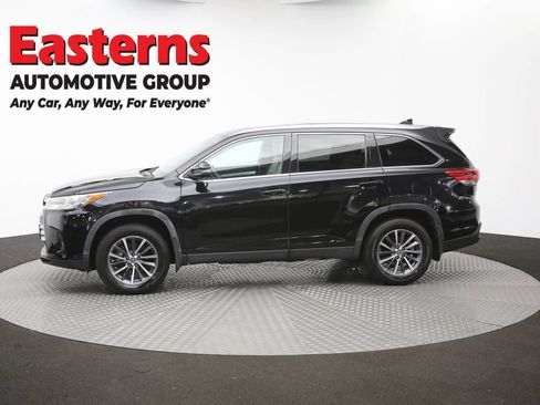 Used 2019 Toyota Highlander XLE AWD/4WD image 63