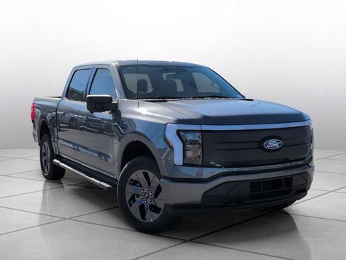 New 2025 Ford F150 Lightning Flash image 2
