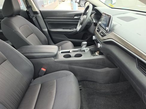 Certified 2025 Nissan Altima 2.5 SV FWD image 25