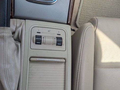 Used 2007 Subaru Outback 2.5i Limited image 33