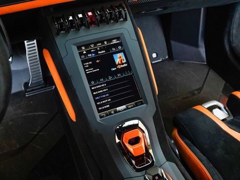 Used 2022 Lamborghini Huracan STO image 60