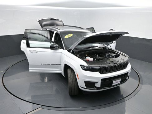 Used 2025 Jeep Grand Cherokee L Summit image 51