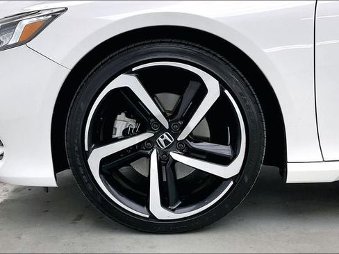 Used 2020 Honda Accord Sport image 10