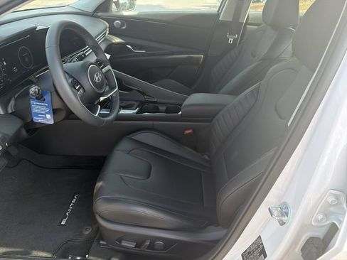 New 2026 Hyundai Elantra Limited FWD image 11