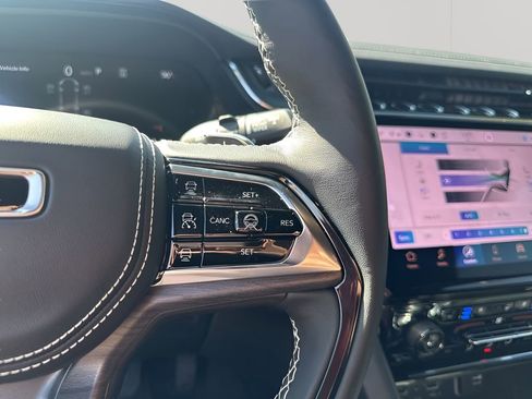 New 2025 Jeep Grand Cherokee L Overland w/ Advanced Protech Group III image 31