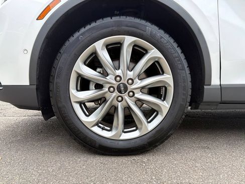 Used 2022 Lincoln Corsair AWD w/ Premium Package image 12