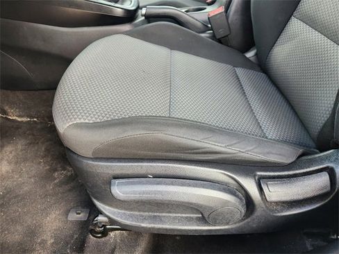 Used 2023 Kia Soul LX image 25