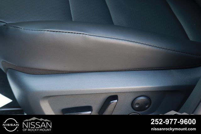Certified 2026 Nissan Rogue Dark Armor FWD image 16