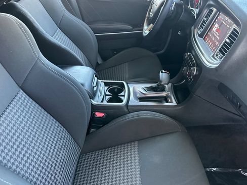 Used 2019 Dodge Charger GT RWD image 16