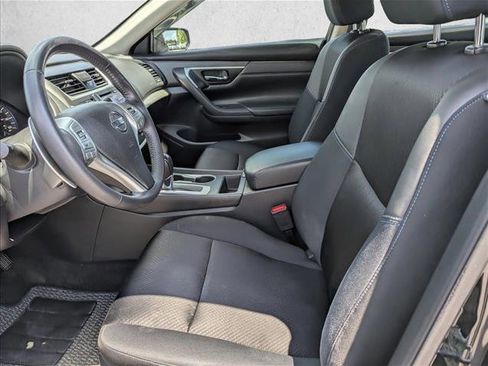 Used 2017 Nissan Altima 2.5 SR FWD image 22