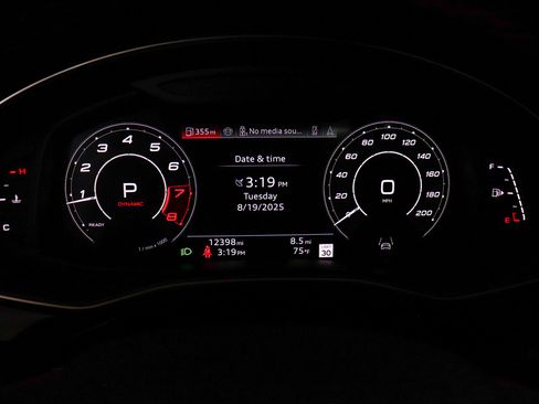 Used 2024 Audi RS Q8 image 28