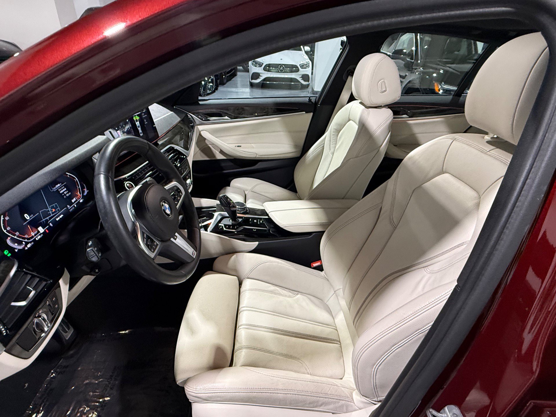 Used 2023 BMW 530i xDrive w/ M Sport Package AWD/4WD image 28