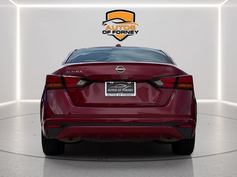 Used 2025 Nissan Altima 2.5 SV FWD image 3