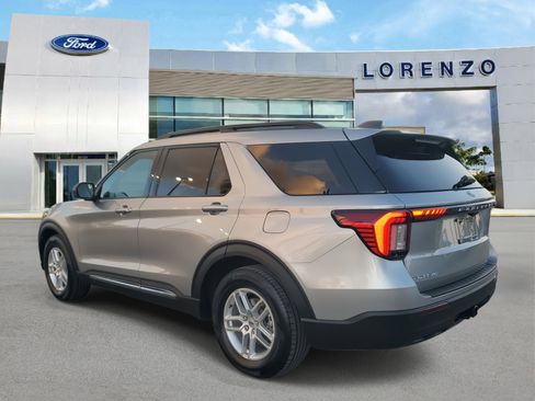 Used 2025 Ford Explorer Active image 7