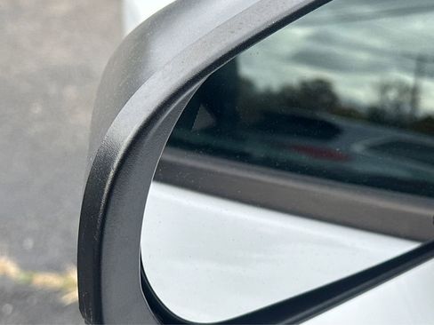 Used 2019 Jeep Cherokee Trailhawk w/ Cold Weather Group image 27