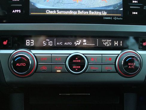 Used 2016 Subaru Legacy 2.5i Limited image 22