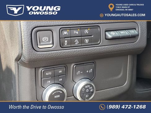 Used 2023 GMC Yukon Denali AWD/4WD image 11
