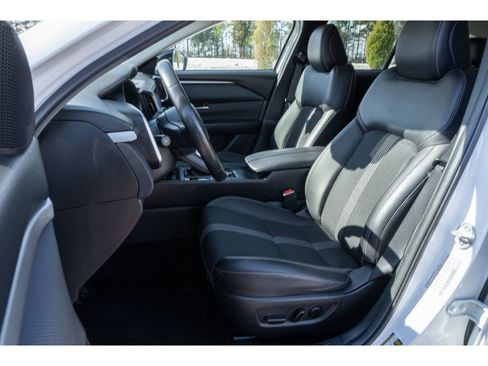 Used 2024 MAZDA CX-50 AWD 2.5 S w/ Preferred Package image 11