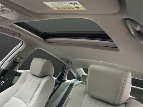 Used 2018 Honda Accord EX-L image 12