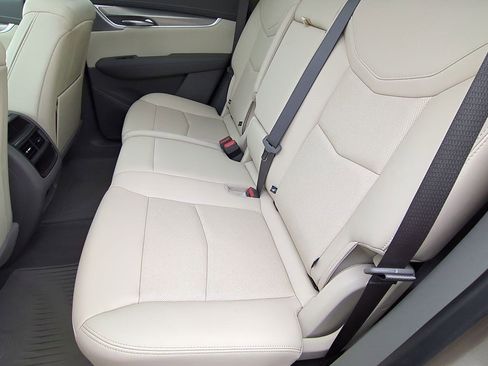 Certified 2023 Cadillac XT5 Premium Luxury image 20