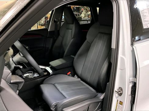 New 2025 Audi Q5 Premium Plus image 9