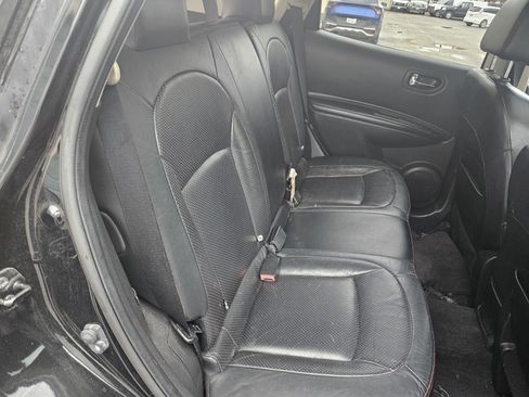 Used 2011 Nissan Rogue SV w/ SL Pkg image 15