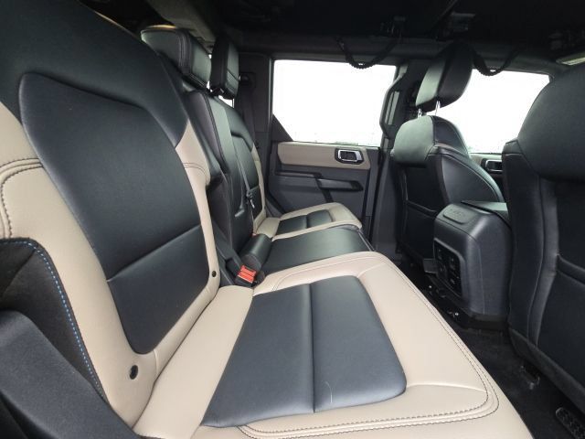 Used 2024 Ford Bronco Wildtrak AWD/4WD image 14