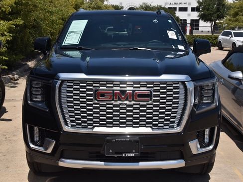 Used 2024 GMC Yukon Denali AWD/4WD image 3