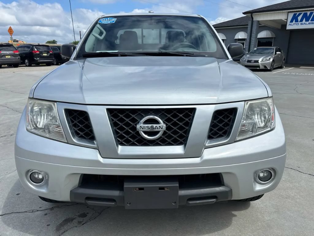 Used 2018 Nissan Frontier SV RWD image 9