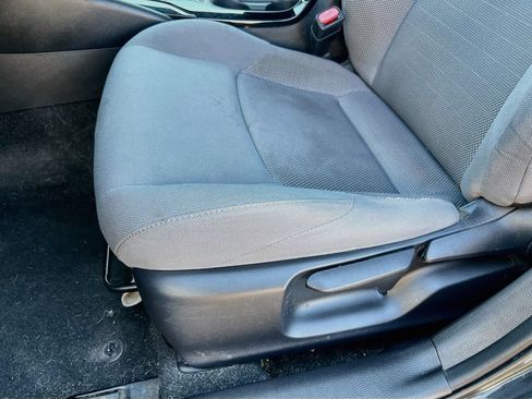 Used 2022 Toyota Corolla SE w/ Carpet Mat Package (TMS) FWD image 18
