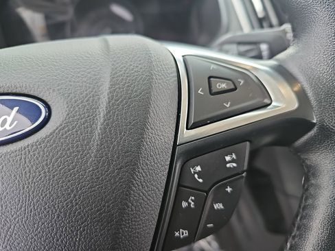 Used 2024 Ford Edge SEL image 17