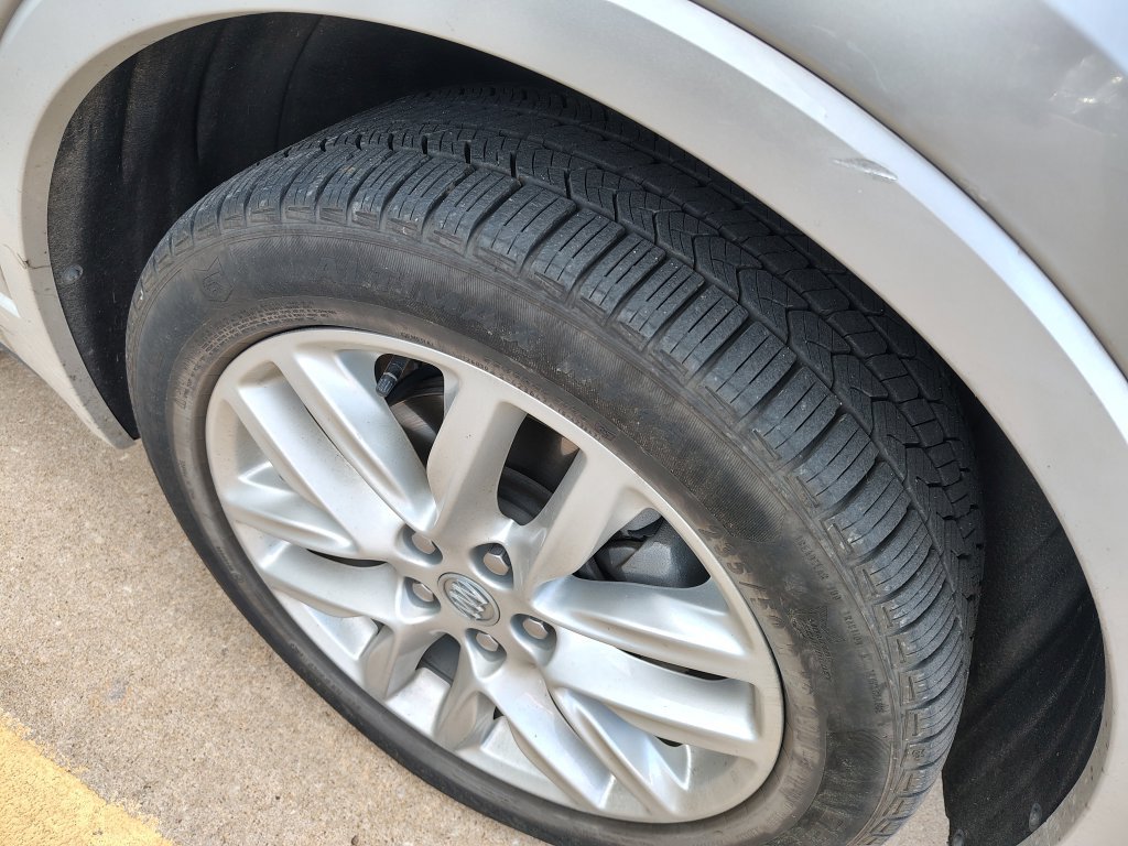 Used 2019 Buick Envision Premium AWD/4WD image 22