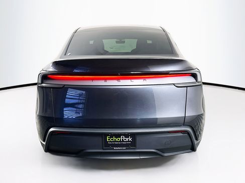 Used 2026 Tesla Model Y 2WD image 7