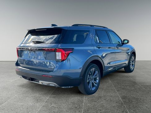 New 2026 Ford Explorer Active w/ Active Comfort Package image 5