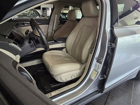 Used 2020 Lincoln MKZ Reserve w/ Elements Package FWD image 9