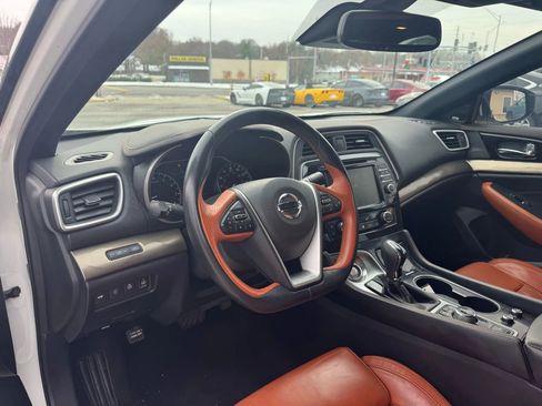Used 2020 Nissan Maxima Platinum w/ Reserve Package image 3