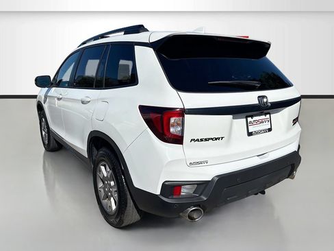 Used 2022 Honda Passport TrailSport image 5
