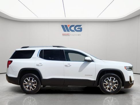 Used 2023 GMC Acadia SLE w/ Driver Convenience Package AWD/4WD image 3