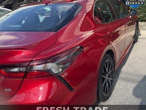 Used 2023 Toyota Camry SE image 10