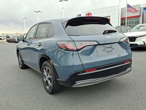 Certified 2024 Honda HR-V EX-L image 4