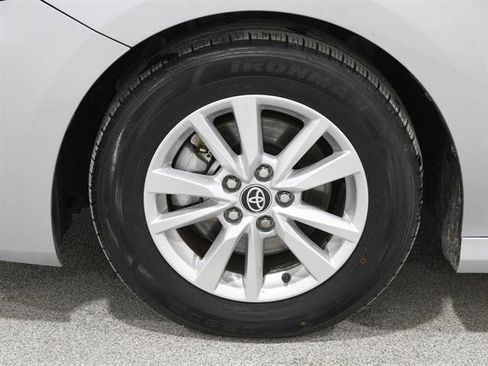 Used 2025 Toyota Camry LE image 22