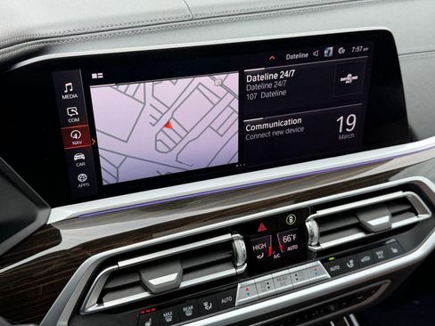 Used 2020 BMW X7 xDrive40i w/ Premium Package image 24