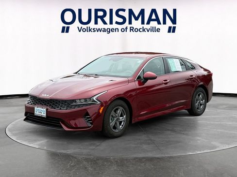 Used 2023 Kia K5 LXS FWD image 2