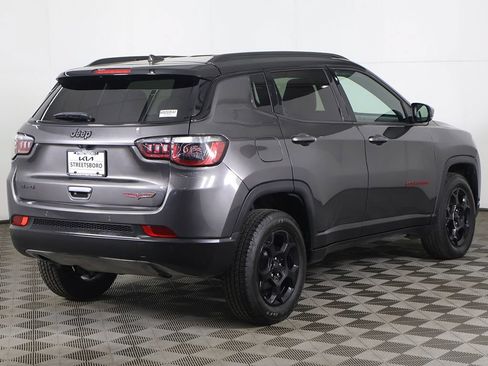 Used 2024 Jeep Compass Trailhawk AWD/4WD image 8
