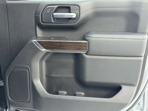 Used 2021 GMC Sierra 1500 Elevation image 17