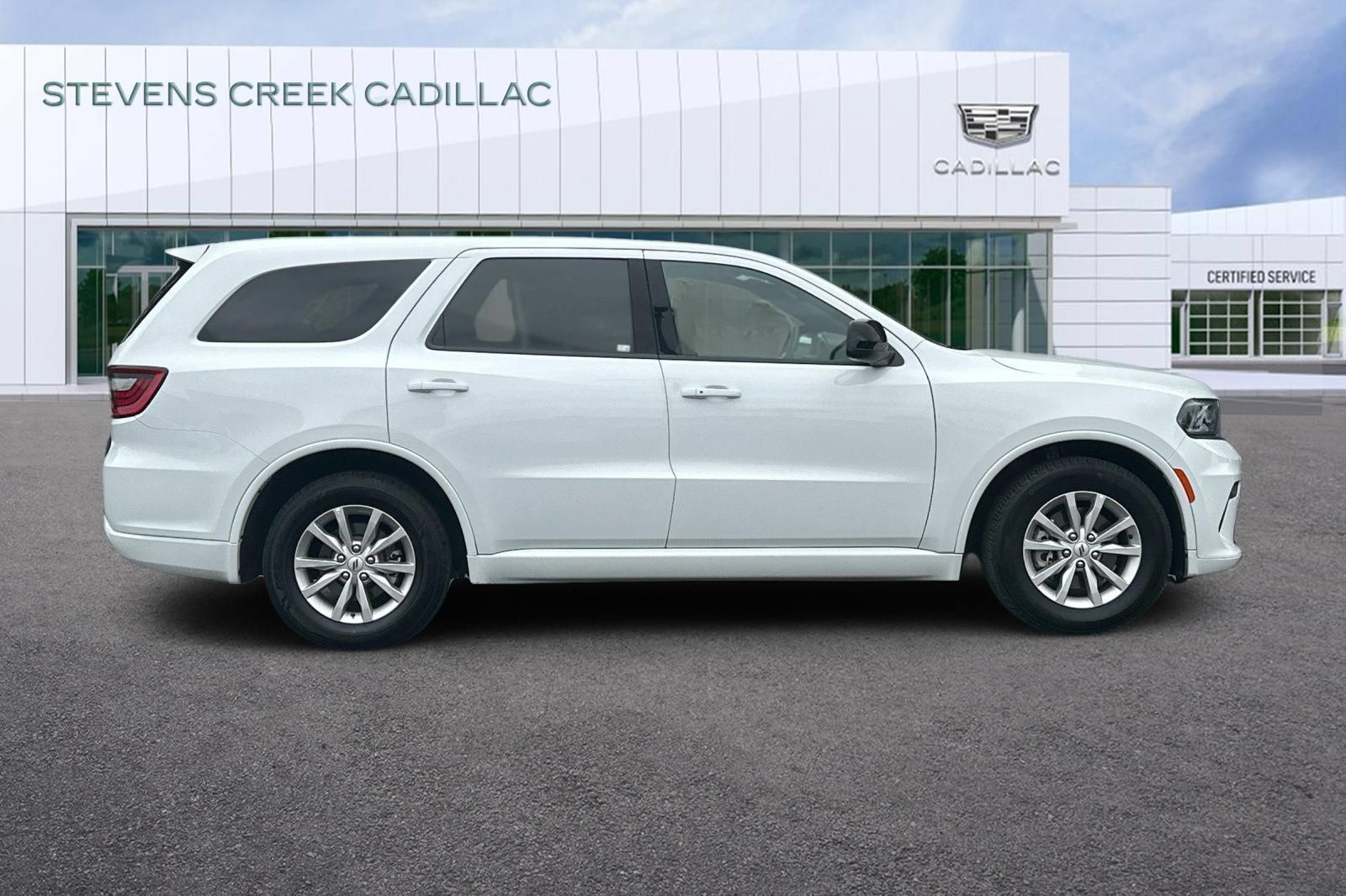 Used 2025 Dodge Durango GT RWD image 2